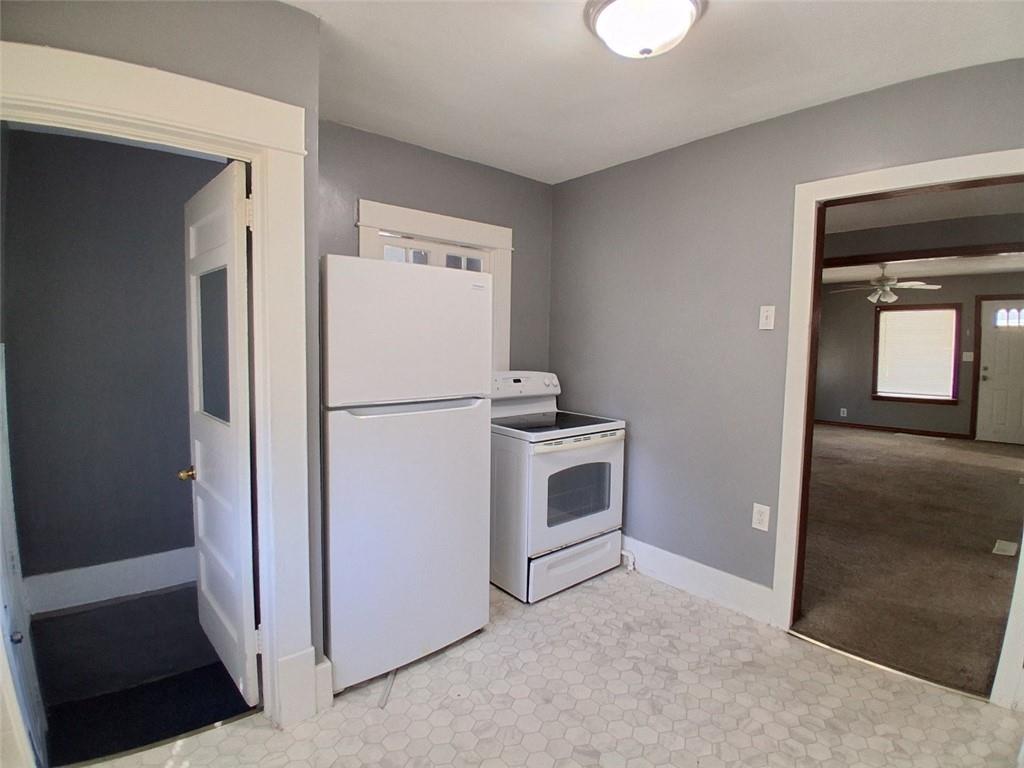 502 E Washington N/a Property Photo 6