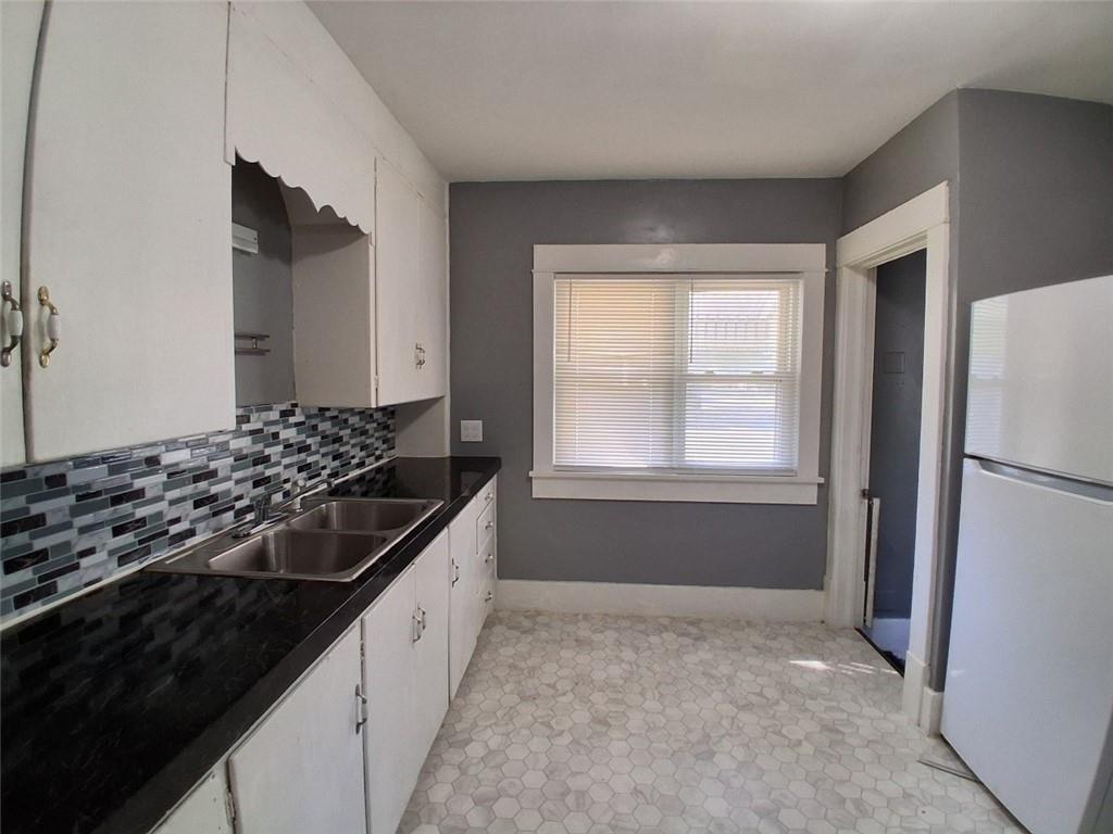502 E Washington N/a Property Photo 7