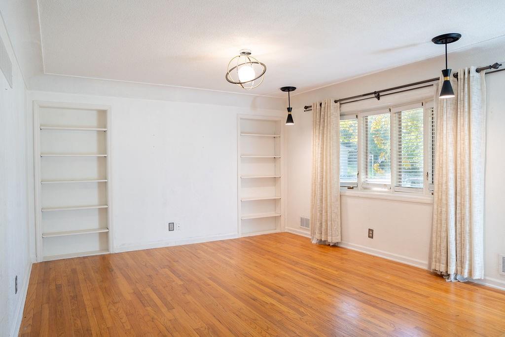 Ridge Drive Property Photo 3