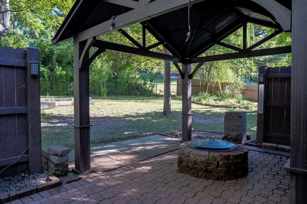 Ridge Drive Property Photo 18