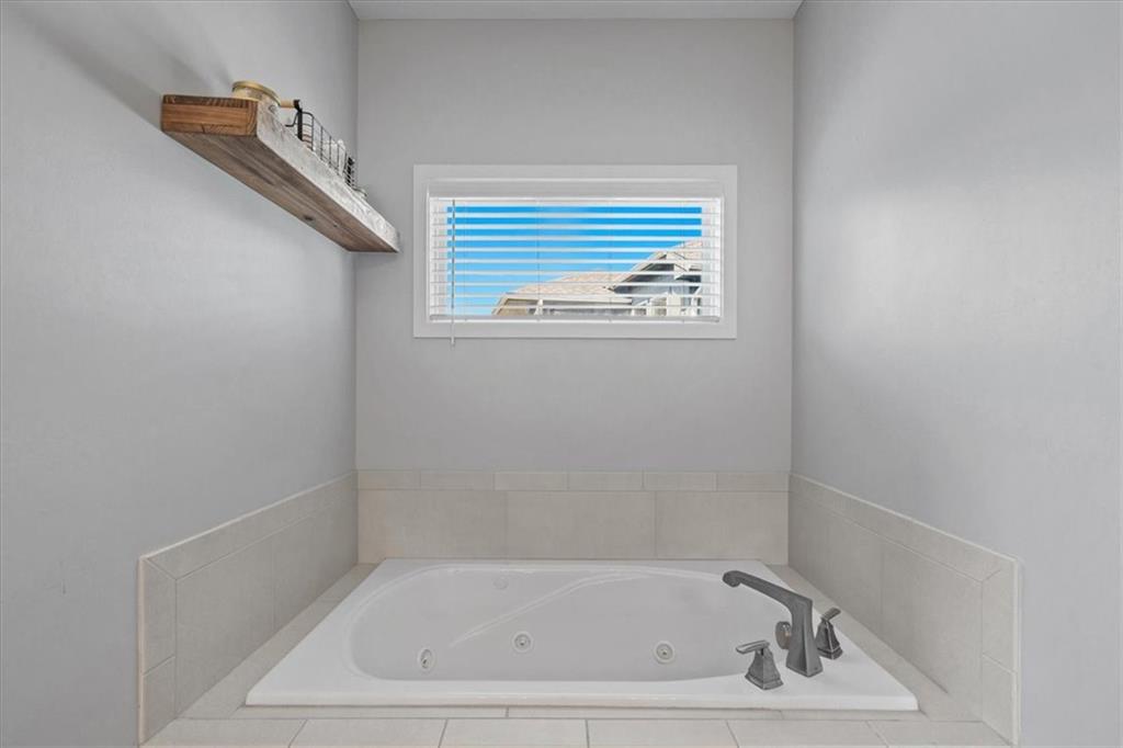 11319 Webster Avenue Property Photo 16