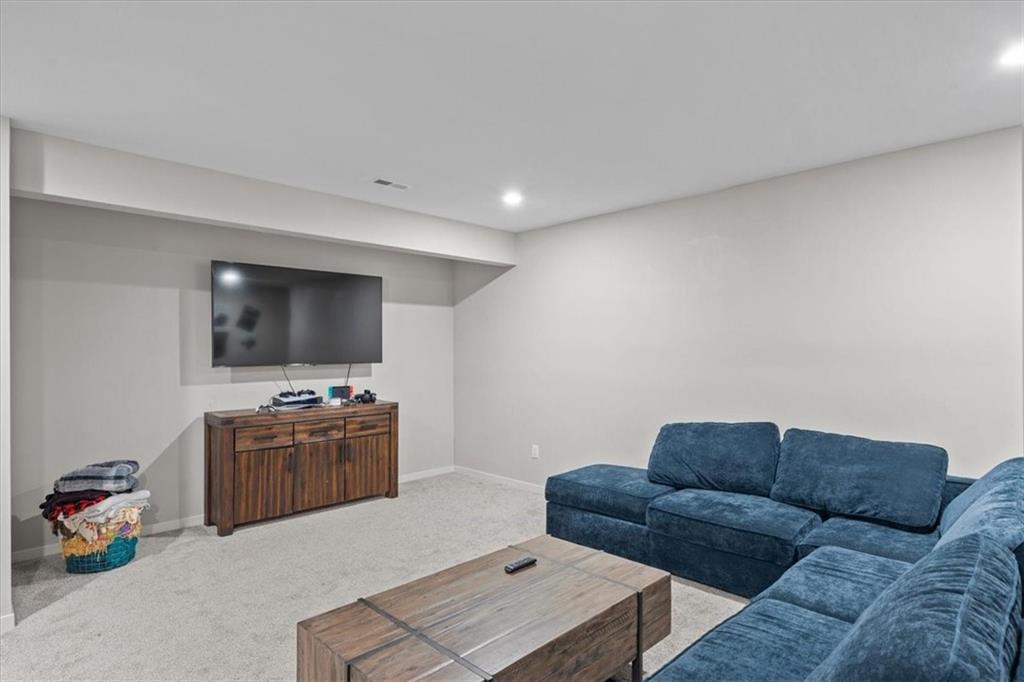 11319 Webster Avenue Property Photo 20