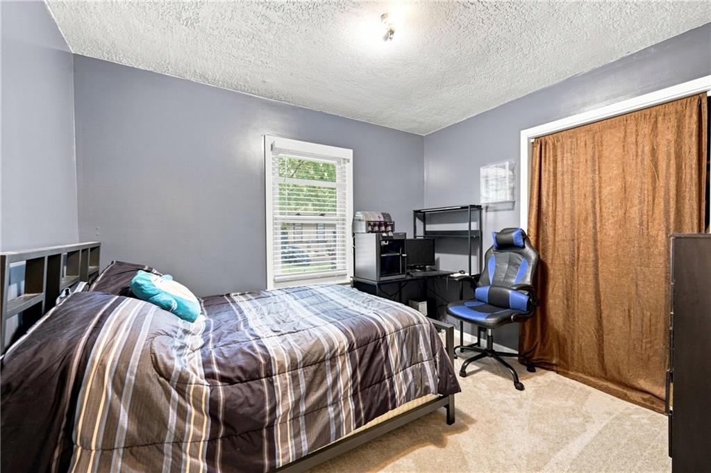 2206 S Park Avenue Property Photo 8