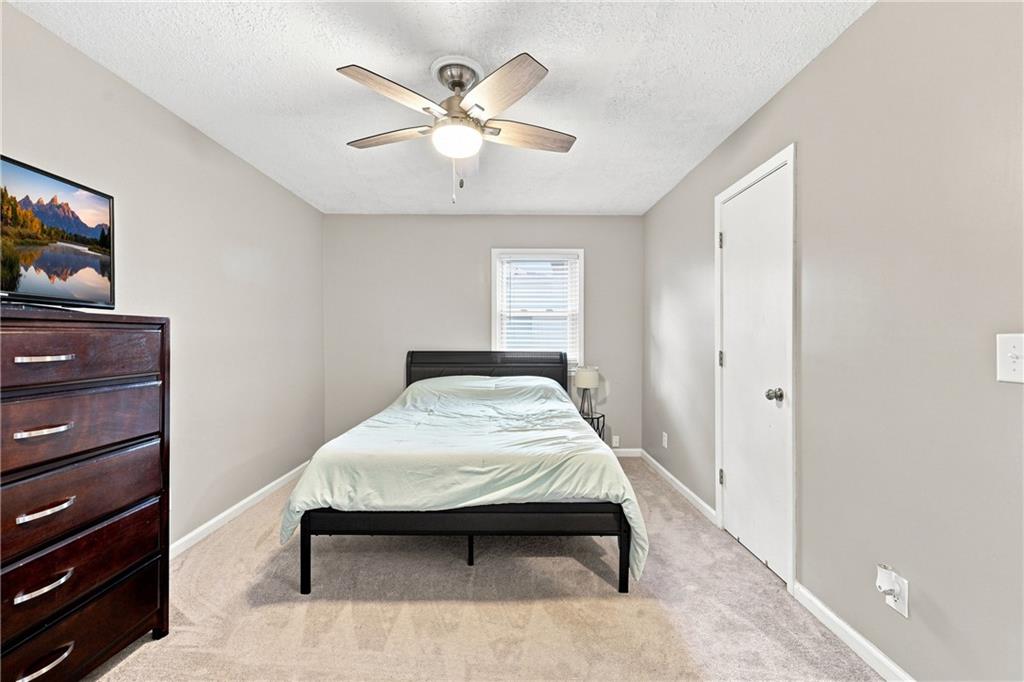2206 S Park Avenue Property Photo 10