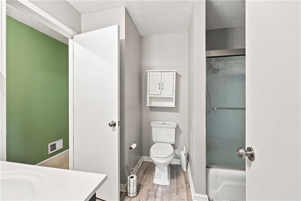 2206 S Park Avenue Property Photo 14
