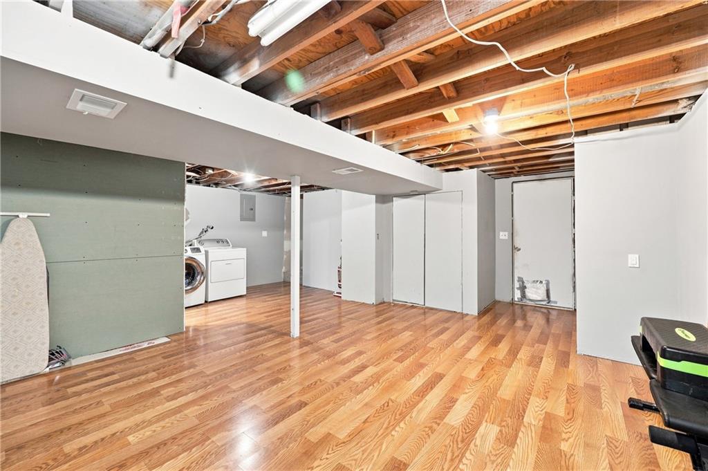 2206 S Park Avenue Property Photo 18