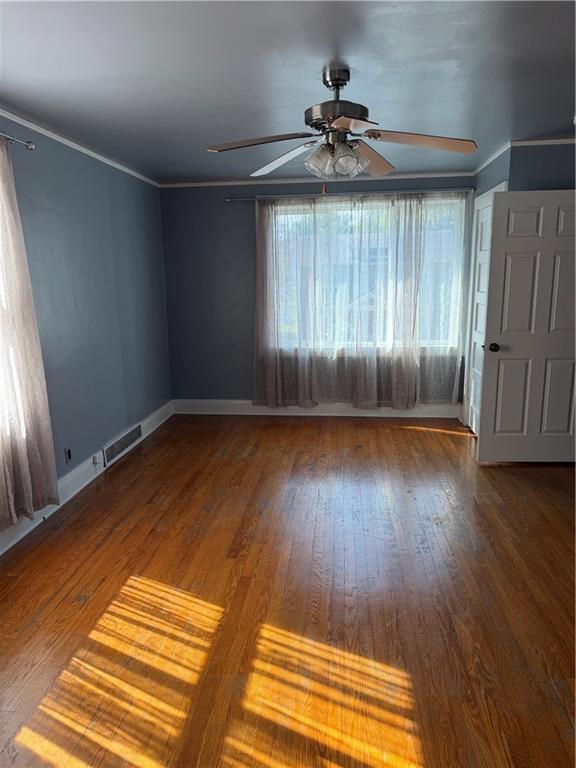 1006 W 7th Street Property Photo 17