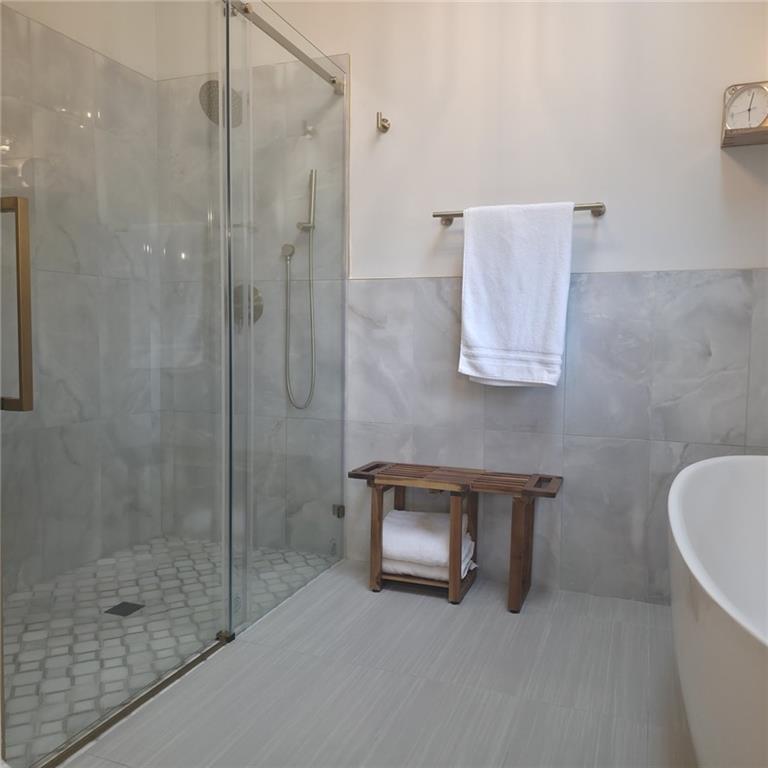 6505 N Beaman Avenue Property Photo 6