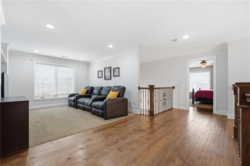 1124 Metfield Lane Property Photo 37