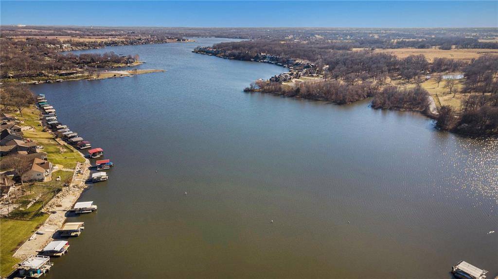 611 N Winnebago Drive Property Photo 26