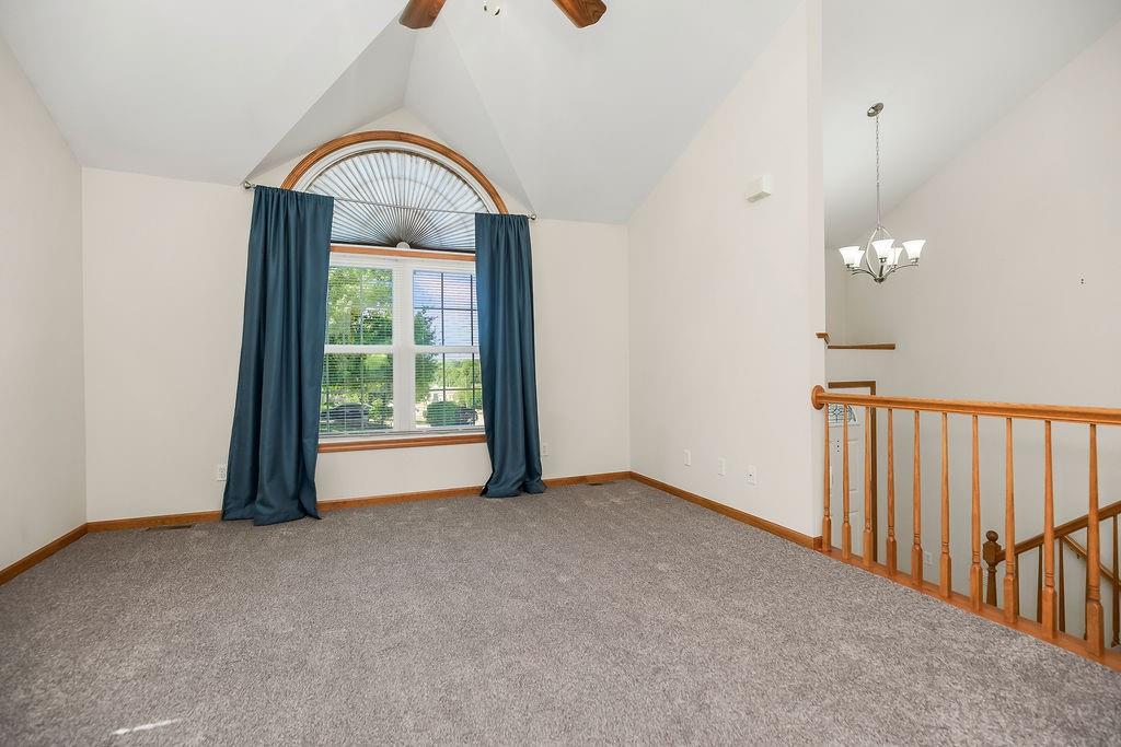 4401 Broadway Terrace Property Photo 6