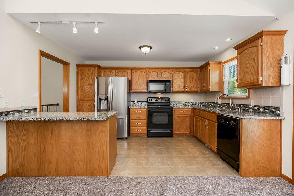 4401 Broadway Terrace Property Photo 8