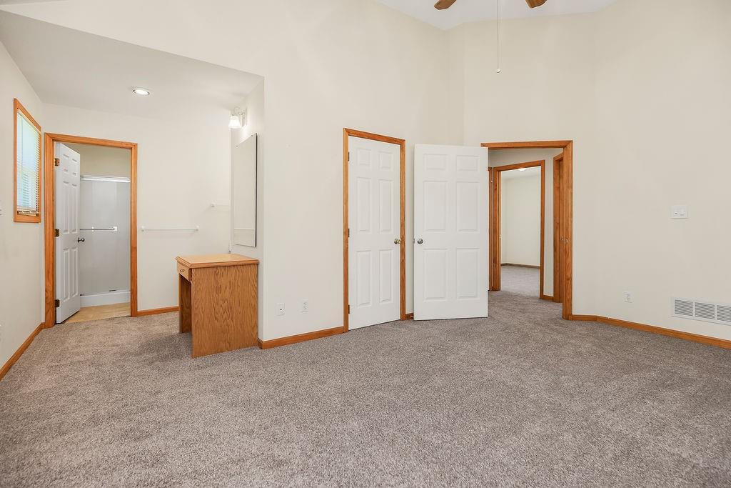 4401 Broadway Terrace Property Photo 24