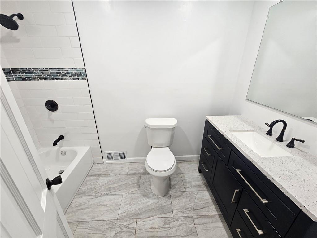 321 E 106th Terrace Property Photo 11