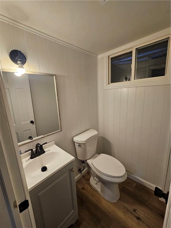 321 E 106th Terrace Property Photo 30