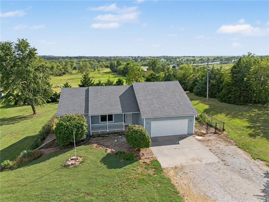 21051 Hemphill Road Property Photo 1