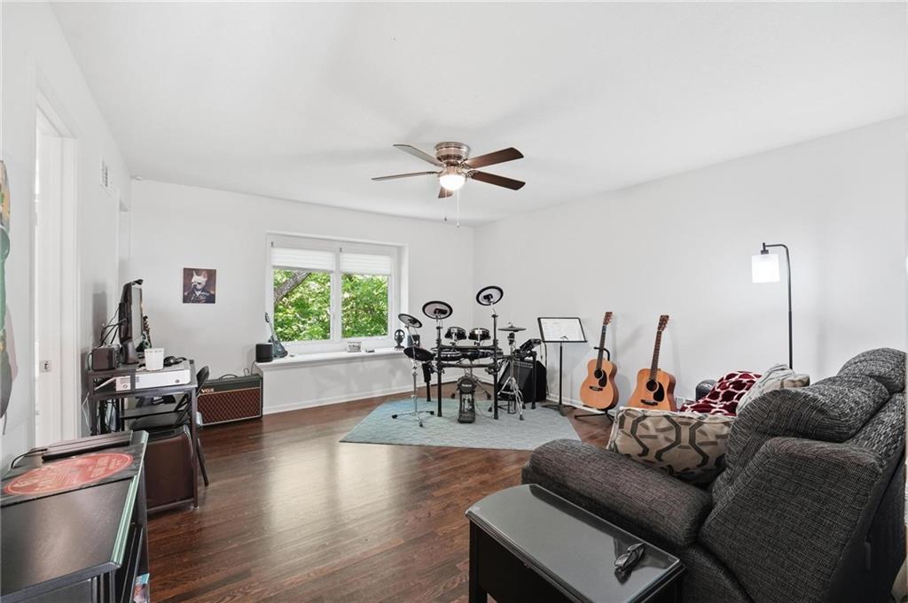10340 S Hollis Lane Property Photo 42