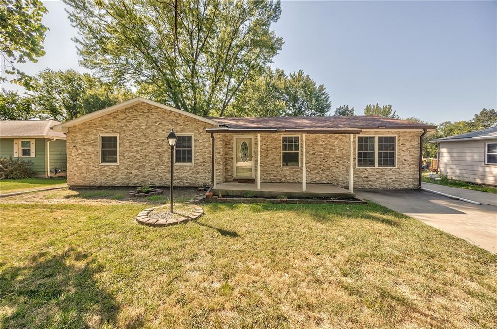 1627 E Glenn Drive Property Photo 1