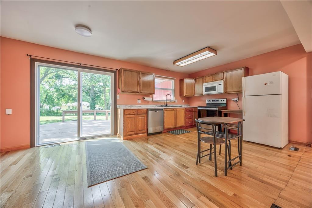 1627 E Glenn Drive Property Photo 6