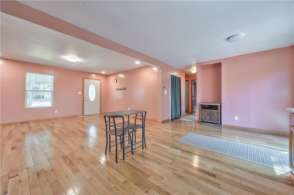 1627 E Glenn Drive Property Photo 8