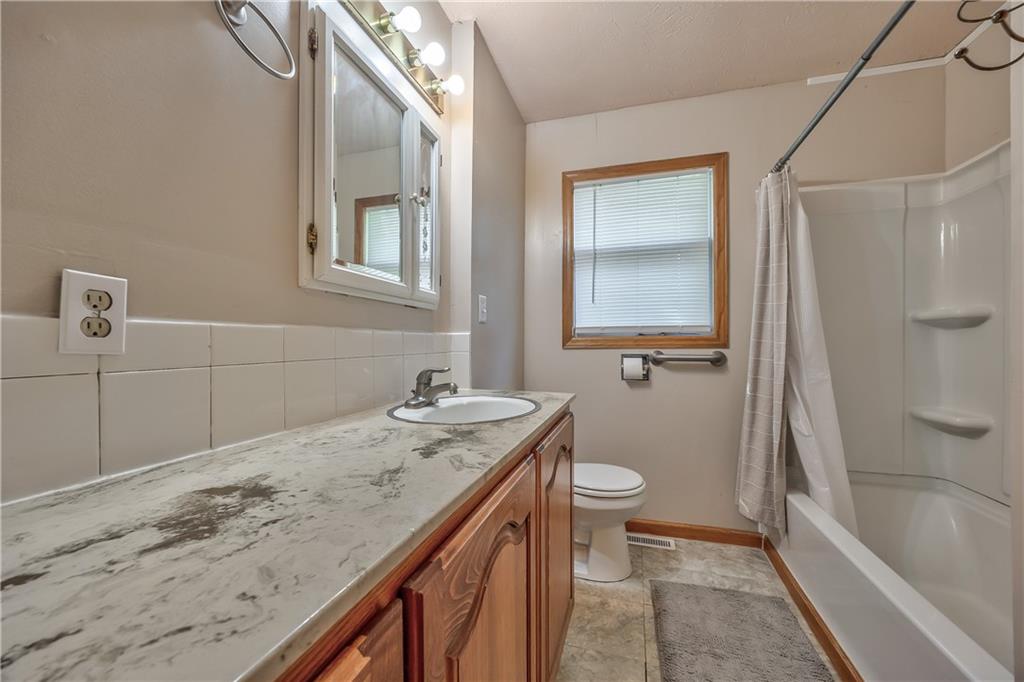 1627 E Glenn Drive Property Photo 16