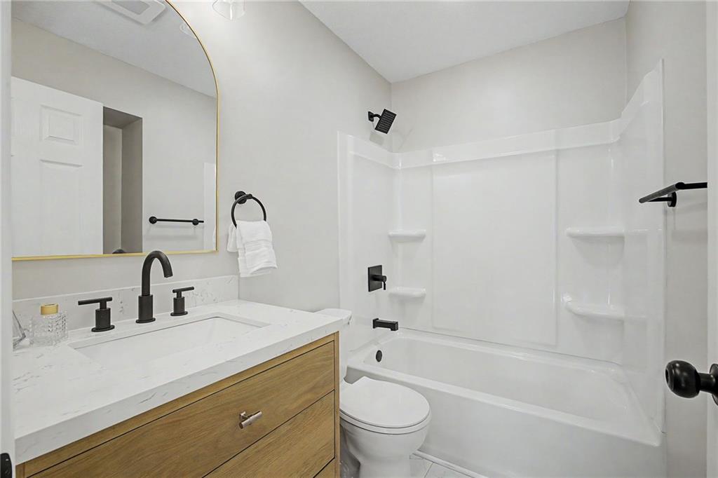 6732 N Madison Avenue Property Photo 20