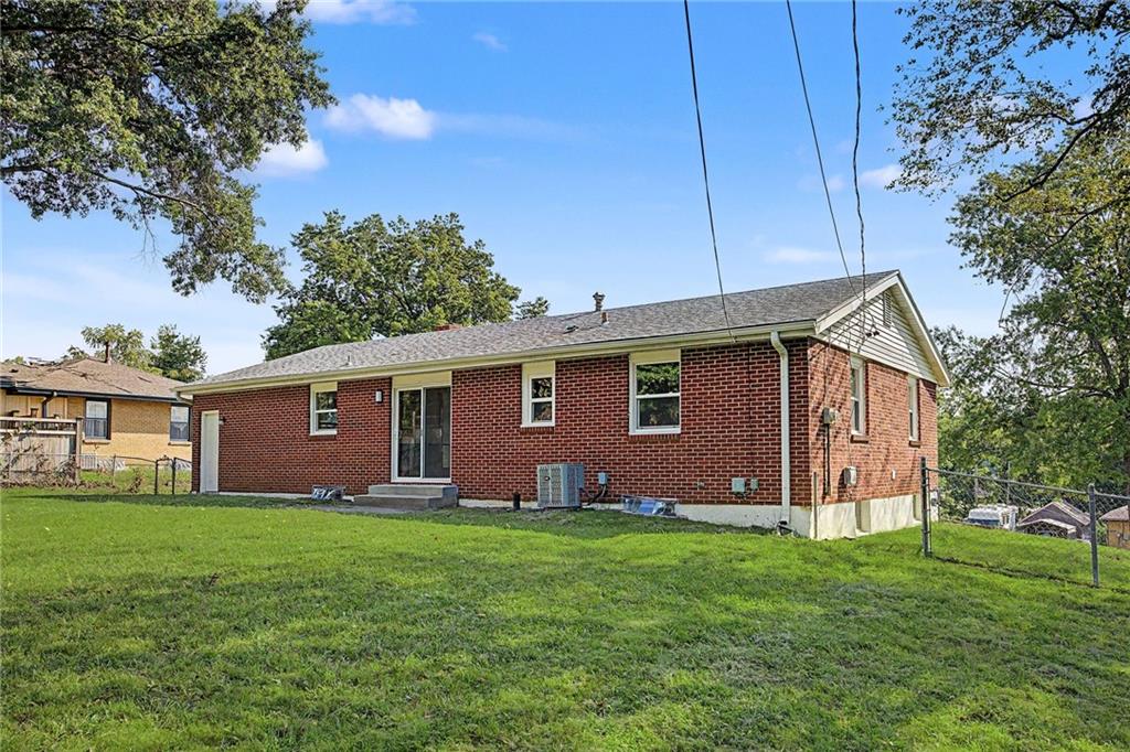 6732 N Madison Avenue Property Photo 31