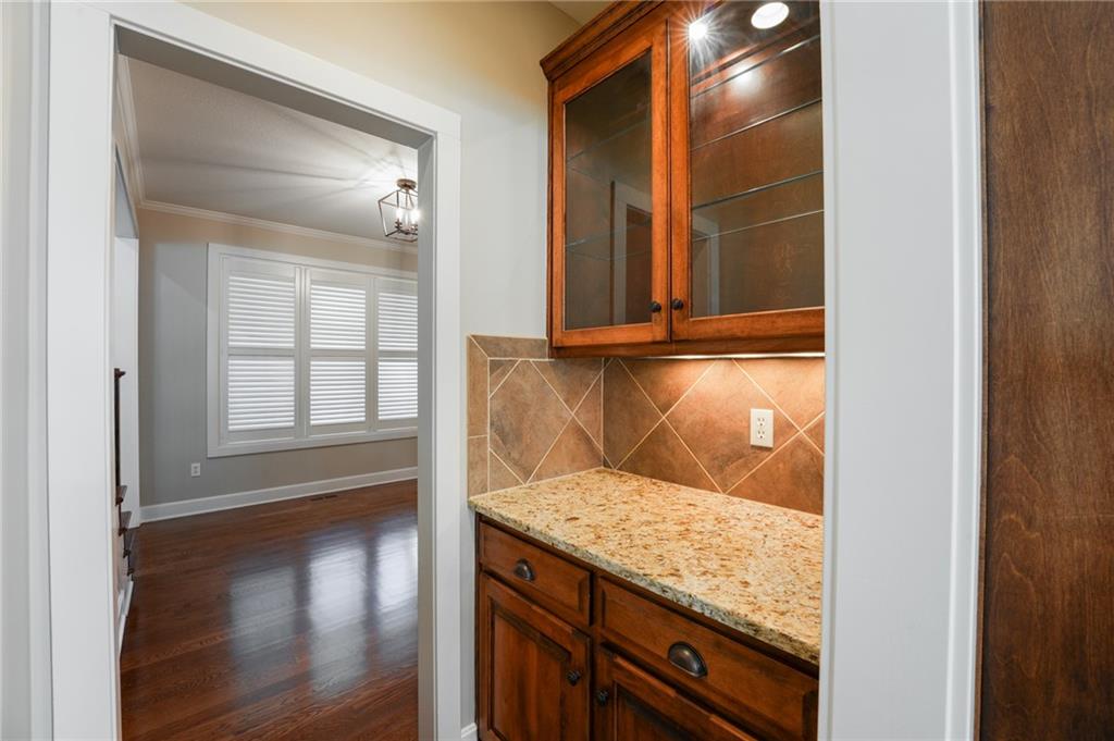 16315 W 171st Street Property Photo 19