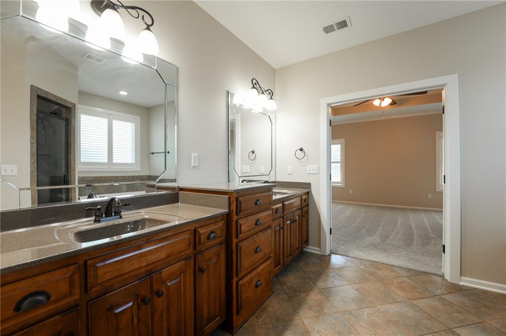 16315 W 171st Street Property Photo 26
