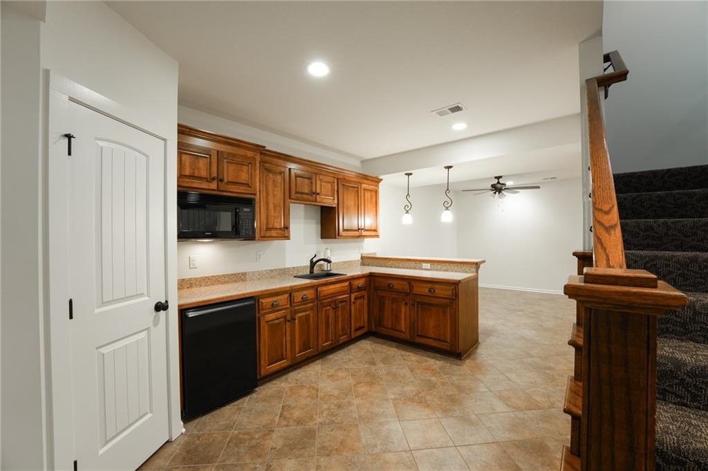 16315 W 171st Street Property Photo 42
