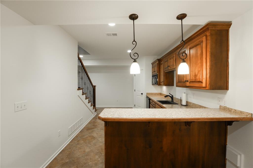16315 W 171st Street Property Photo 43