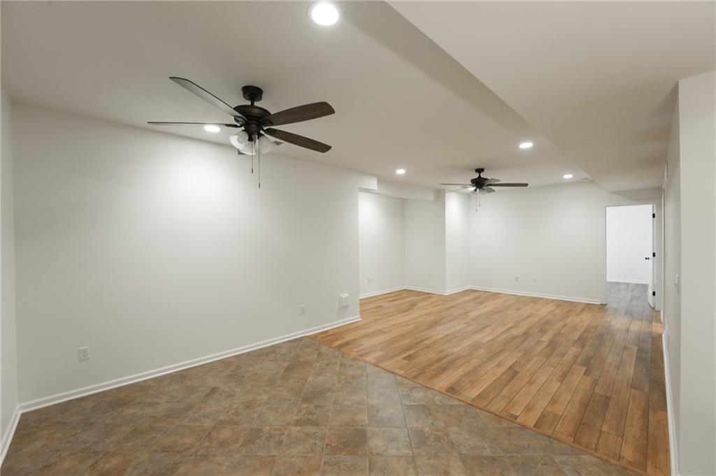 16315 W 171st Street Property Photo 44
