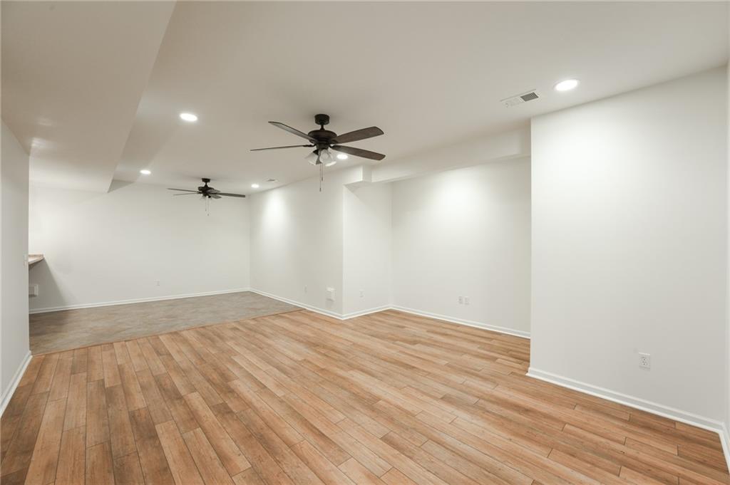 16315 W 171st Street Property Photo 52