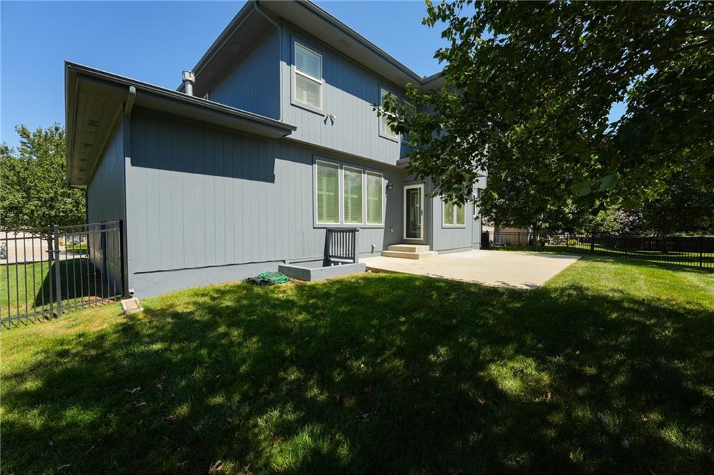 16315 W 171st Street Property Photo 56
