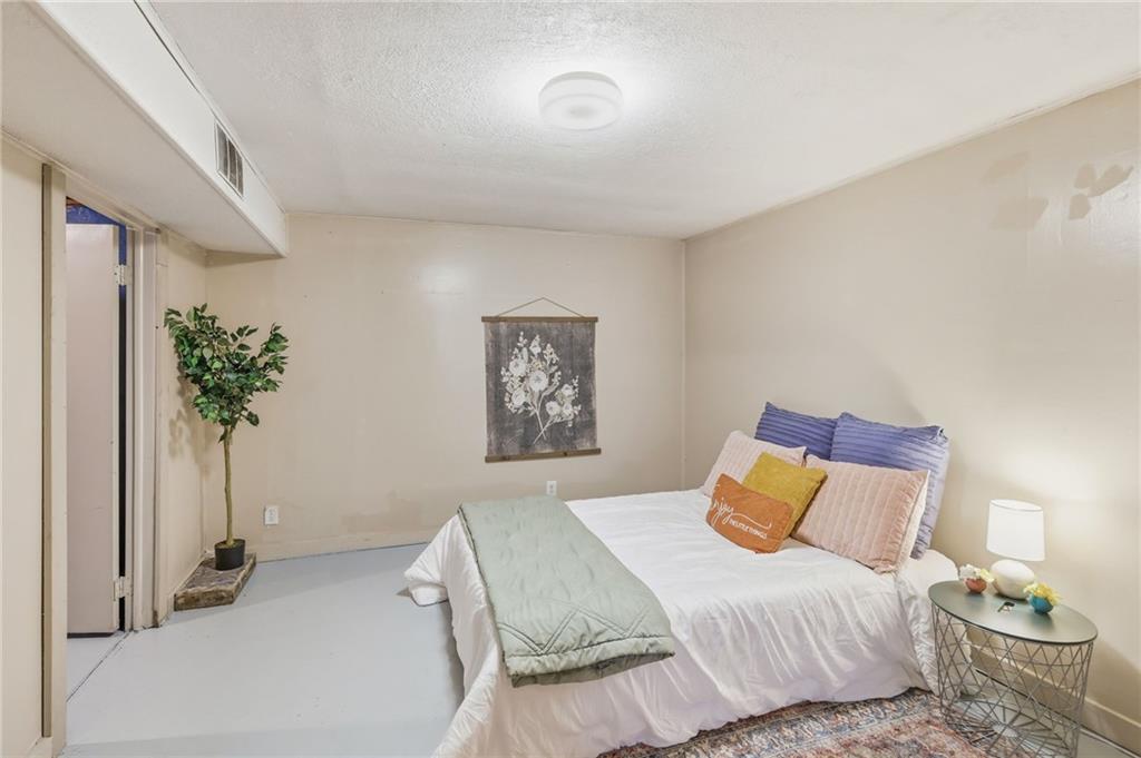 809 N Powahatan Drive Property Photo 26