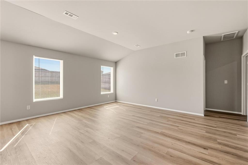 37815 W 207th Terrace Property Photo 6