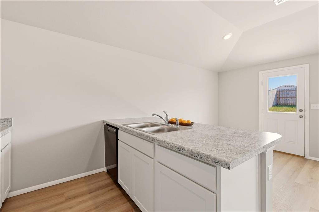 37815 W 207th Terrace Property Photo 12