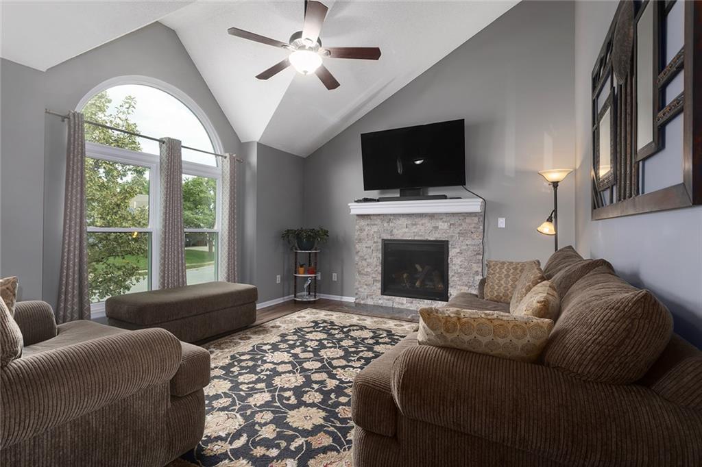 10636 N Holmes Street Property Photo 4