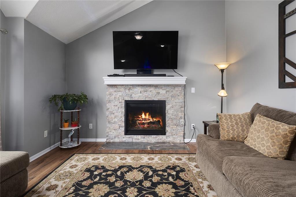 10636 N Holmes Street Property Photo 5