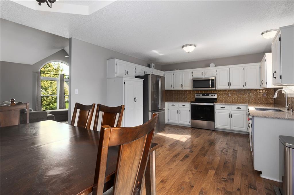 10636 N Holmes Street Property Photo 8