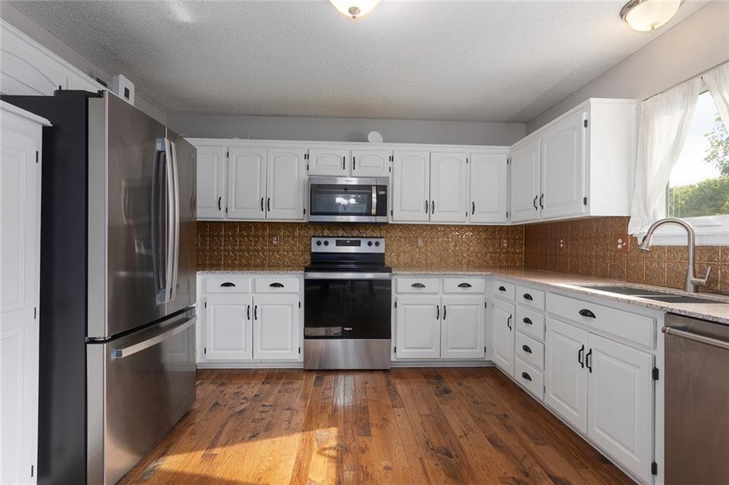 10636 N Holmes Street Property Photo 9