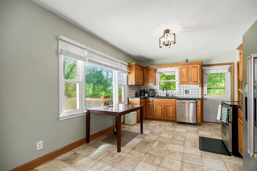 3526 N River Boulevard Property Photo 10