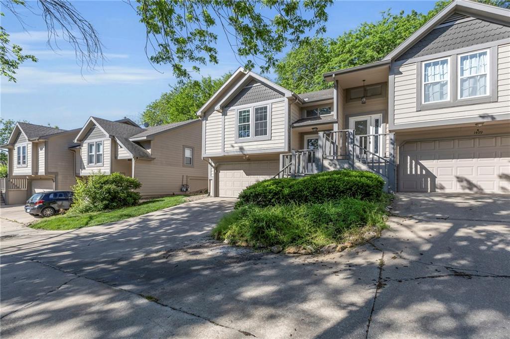 1409 Lawrence Avenue Property Photo 2