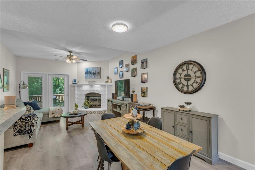 1409 Lawrence Avenue Property Photo 18