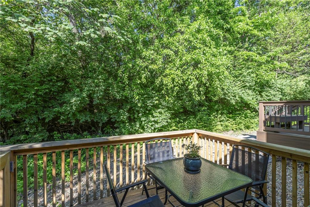 1409 Lawrence Avenue Property Photo 28