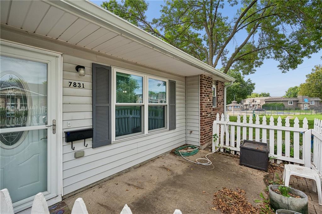 7831 Freeman Avenue Property Photo 3