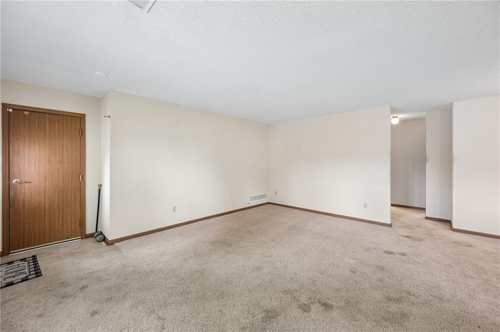 7831 Freeman Avenue Property Photo 9