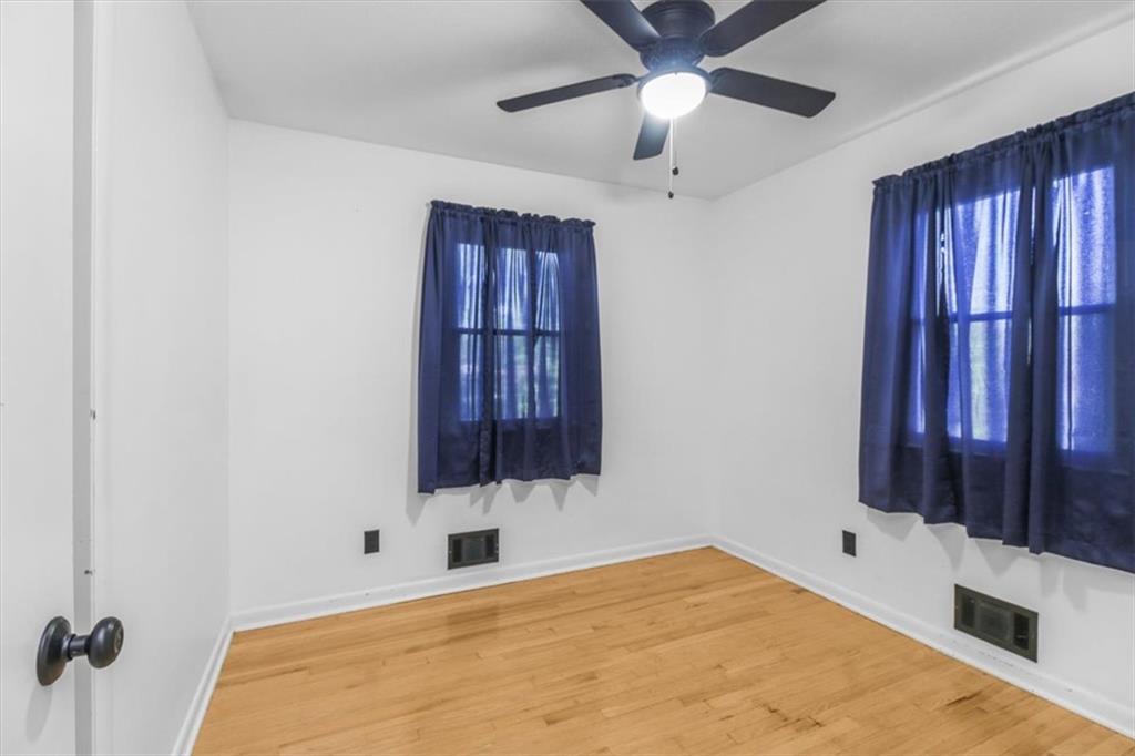 8302 Manning Avenue Property Photo 14