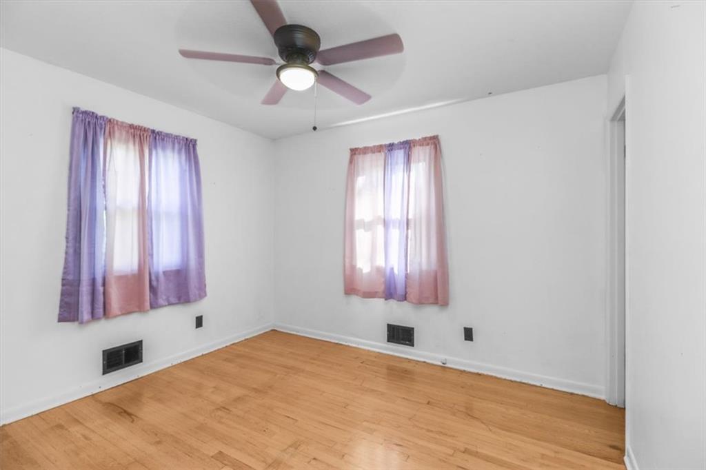 8302 Manning Avenue Property Photo 15