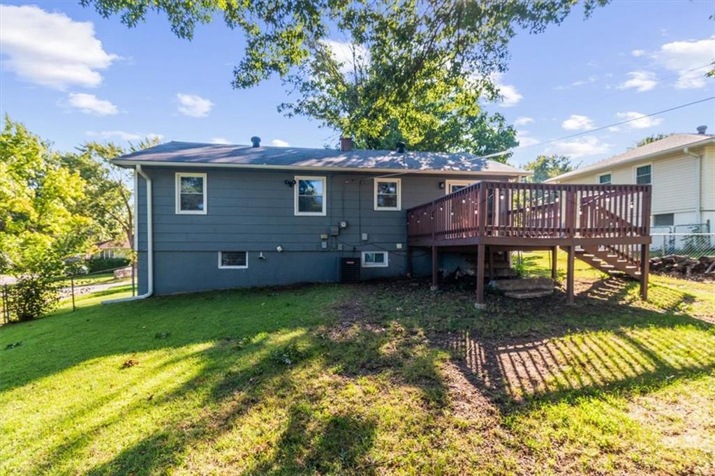 8302 Manning Avenue Property Photo 25